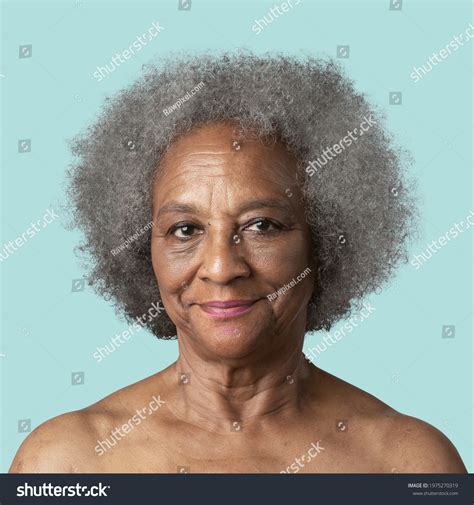 Portrait Seminude Senior African American Woman Foto Stock