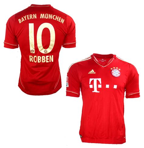 Meldungen, spielberichte, transfers und gerüchte. Adidas FC Bayern München Trikot mit Hose 10 Arjen Robben ...