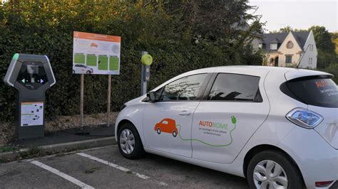 Stade de foot, hall de concerts, musées et même de grands espaces verts. Avaloirs. Louer une voiture électrique