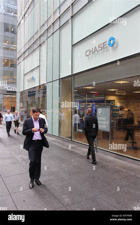 New York Chase Bank Hi Res Stock Photography And Images Alamy