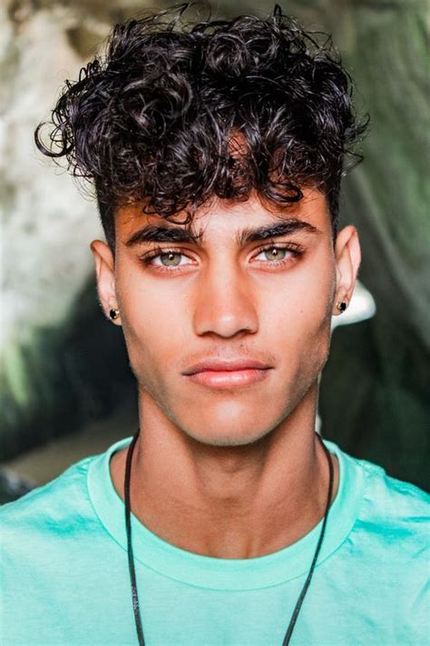 Hombre tipo de cabello / cabello rizado. La moda en tu cabello: Peinados de hombres con rizos 2019