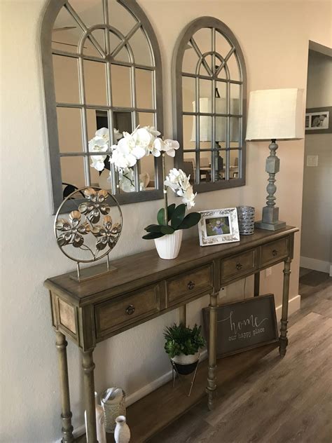 30 Small Entryway Table Ideas