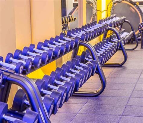 O2 centro wellness es una cadena de gimnasios premium con 8 centros funcionando en las principales ciudades: Smart Fit - Ocean Mall Santa Marta