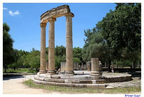 Alle vier jahre wurden die pythischen spiele in delphi gefeiert, alle zwei jahre die nemeischen spiele in argolis und die isthmischen spiele in korinth. Katakolon, antikes Olympia, Zeus-Tempel, antikes ...