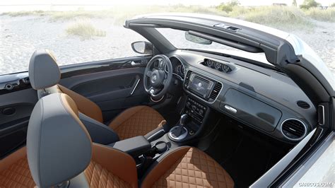 2017 Volkswagen Beetle Cabrio Interior