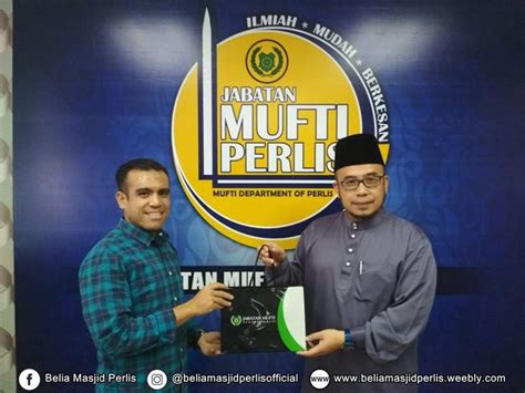 Koleksi falak yang telah dikeluarkan oleh jabatan mufti untuk panduan orang ramai. Lawatan Rasmi Belia Masjid Perlis Ke Jabatan Mufti Negeri ...