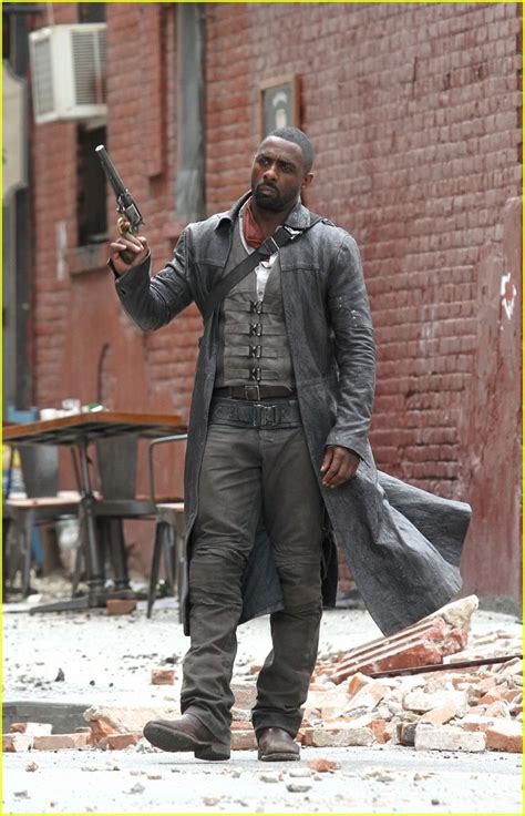 The Dark Tower Movie New Set Photos From The Dark Tower See Roland