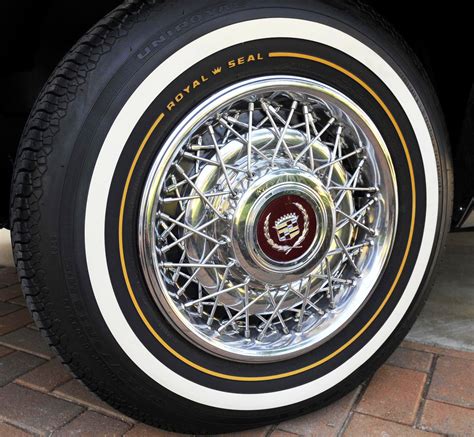 1987 92 Cadillac 15 Inch Rwd Wire Wheel Cover Classic Cars Today Online