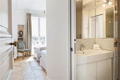 A Chic And Simple Parisian Vacation Apartment The Simply Luxurious Life
