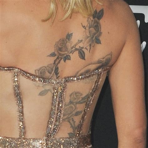 Scarlett rose patterson is an actress, known for amerikan frendi (2011), dci banks (2010) and beaver falls (2011). Scarlett Johansson's Floral Back Tattoo Inspired by Rose ...