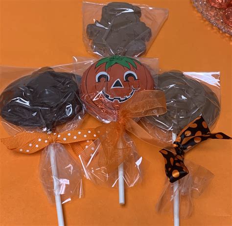 Chocolate Halloween Pops