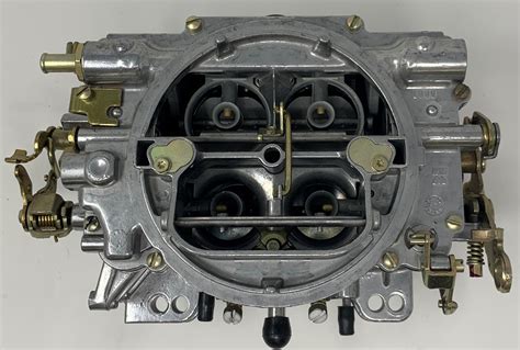 Remanufactured Edelbrock Performer Carburetor 600 Cfm With