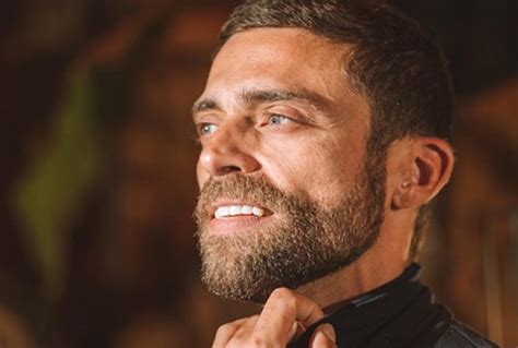 Inspired on the true events of the portuguese king don pedro (14th century) which unburied his mistress to make her queen after dead. Diogo Amaral celebra aniversário na companhia dos filhos