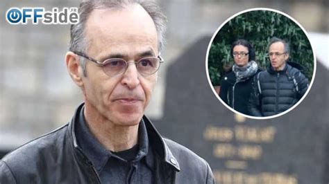 En 2001, le couple se marie, et trois filles vont naître nathalie, aujourd'hui âgée de 36 ans, est une femme discrète que l'on ne voit jamais en public. Jean-Jacques Goldman: voici Nathalie sa femme, cette très ...