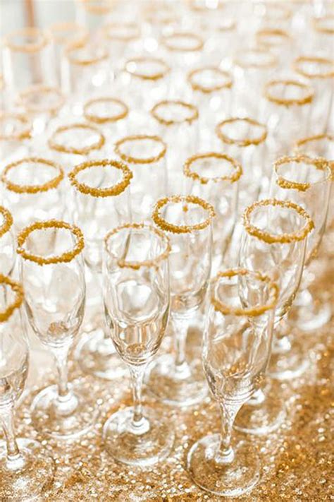 gold drinks and cocktails for the golden globes b lovely events