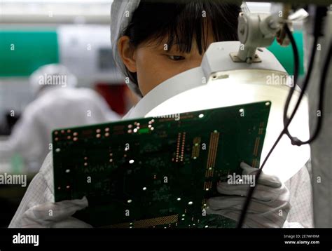 Computer Assembly Line China Hi Res Stock Photography And Images Alamy