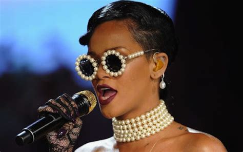 Rihannas Sunglasses Which Style Do You Like Best Blickers