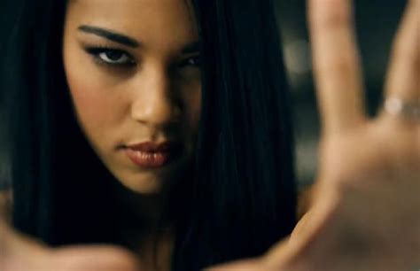 Lifetime S Aaliyah Star Alexandra Shipp On Controversial Role I M Just An Actress Doing Her