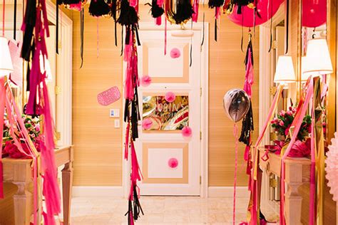 Davis design & decor, a balloon and special event decorating business with shops located in both vidalia and reidsville, georgia. Las Vegas bachelorette party | Las Vegas party | 100 Layer ...