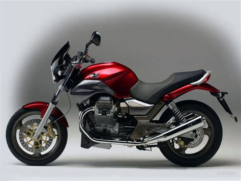 Page 4 breva 750 is an ecological vehicle with ue homologation, in respect of euro3 noise and emission limits. Dimension garage: moto guzzi breva 750 ie