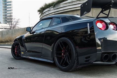 Contact nissan gtr r35 on messenger. Nissan GT-R R35 - ADV005 M.V1 CS - Matte Black