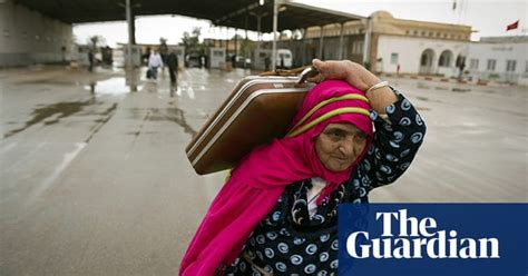 Thousands Flee Violence In Libya In Pictures World News The Guardian