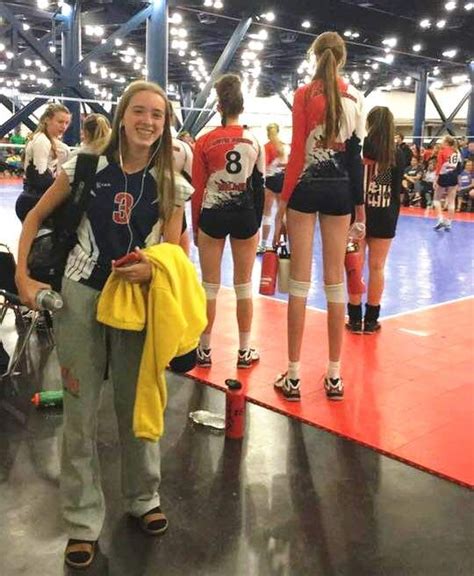 tall girl at vball tourney by zaratustraelsabio tall girl tall women fashion tall women