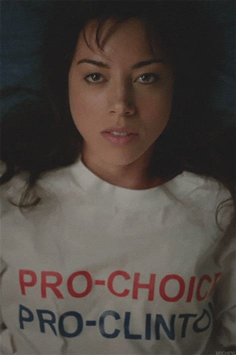 Aubrey Plaza Pro Clinton  Find And Share On Giphy