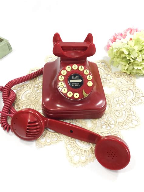 Vintage Retro Style Matte Red Push Button Telephone Red Desk Top Phone