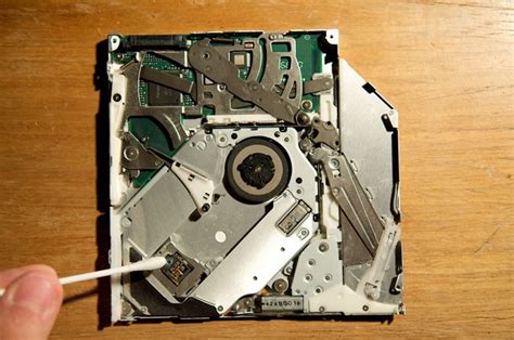 How To Clean Dvd Drive Lens At Home