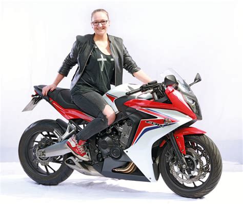 The new cbr650r refines a classic honda design. Honda CBR 650 F, Modell 2015 - Kradblatt