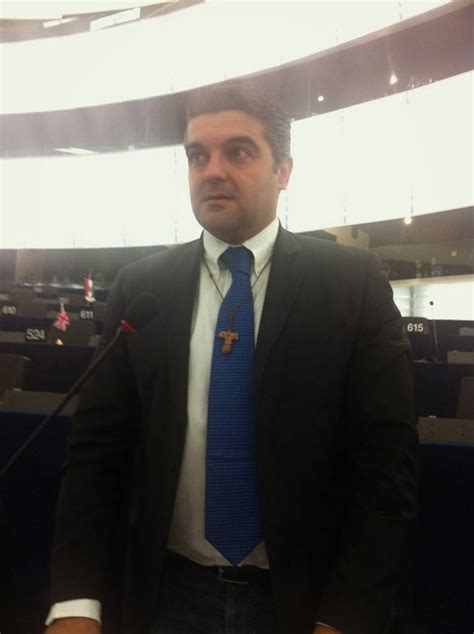 Giornalista Discriminata Morganti Si Presenta Alleuroparlamento Con