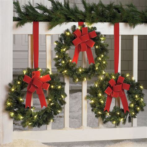 Set Of 3 Cordless Pre Lit Mini Christmas Wreaths Outside Christmas