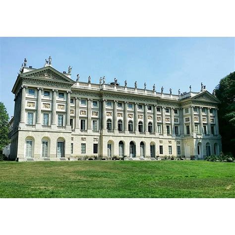 Si possono infatti percorrere le sale dal martedì alla domenica dalle 9 alle 17.30, con chiusura il lunedì. Immagine di GAM Milano su Villa Reale Milano | Villa ...