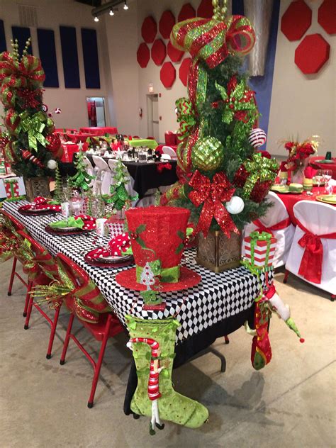 My Christmas Table Red And Green Setting Of Odessa Christian Faith Center S Annu