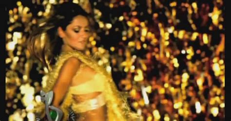 Read the lyrics to düm tek tek—hadise's eurovision 2009 entry for turkey. Hadise - Düm Tek Tek Dinle | İzlesene.com