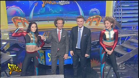 La troupe di striscia la notizia di nuovo a udine. Puntata del 21 Marzo 2018 - Striscia la Notizia
