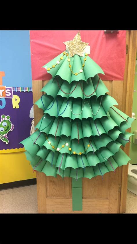 Christmas Tree Made With Construction Paper Christmas