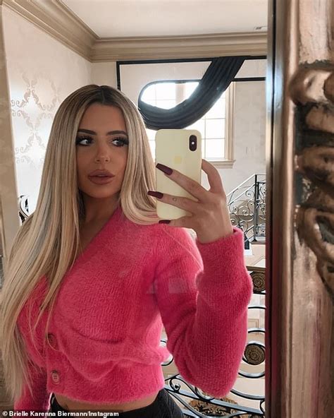 Brielle Biermann Flaunts Her Completely Different Look After Dissolving Lip Injections