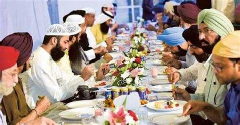 Festival Of Love And Sharing Sikhs Hindus Make Iftar Feast Special For Muslims In Punjab