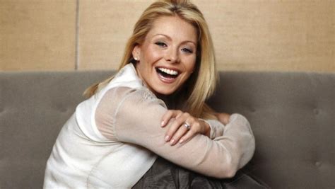 Top 9 How Much Does Kelly Ripa Weigh 2022