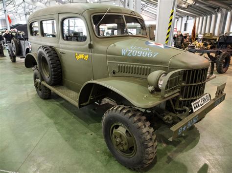 Russians Celebrate Us Wwii Vehicles At Engines Of Victory Exhibit