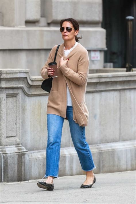 Katie Holmes In A Blue Jeans Enjoys A Morning Walk In Nyc Celeb Donut