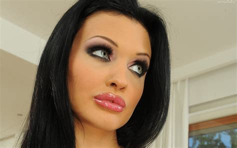 Fake Lips Big Lips Lanny Barbie Collagen Lips Eye Close Up Heavy