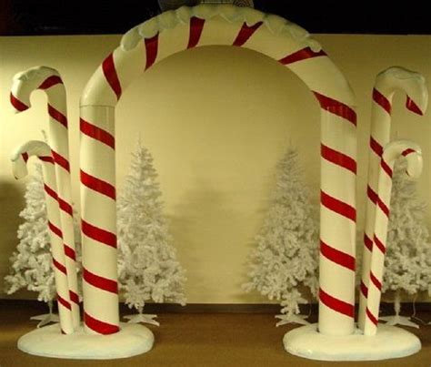 9 pieces christmas inflatable candy canes for christmas decorations candy canes balloons 3 colors outdoor candy decorations for christmas home decorations party supplies. Christmas Decoration Ideas For Office That Everyone Will Love!