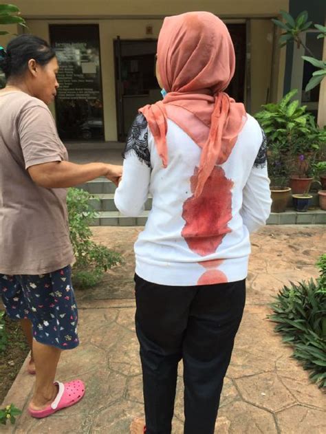 Cewek bening main di ktv 2021. Pembantu Rumah Indonesia Didera Dengan Kejam Oleh Majikan ...