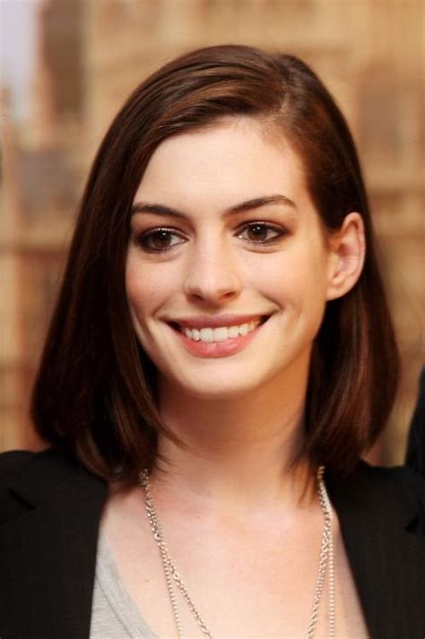 Anne Hathaway Lob Hairstyle Long Bob Hairstyles Spring Hairstyles