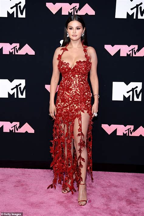Selena Gomez Stuns At The 2023 Mtv Video Music Awards In Dazzling