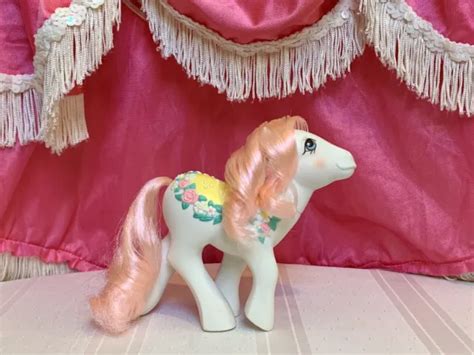Vintage My Little Pony Flower Bouquet Merry Go Round Carousel G1 Mlp