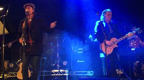 The Kinks Ray And Dave Davies Reunite After 20 Years To Play You
